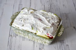 название картинки Помидоры в духовке в сметане с кабачками