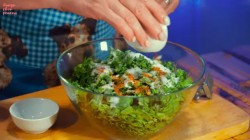 Помидоры с зеленью и чесноком в томатной заливке