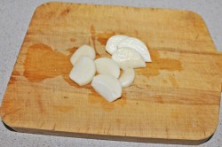 название картинки Помидоры в желе с желатином на зиму с луком со стерилизацией