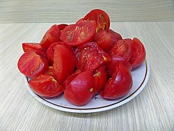 Помидоры в собственном соку пальчики оближешь на зиму - шаг 4 Помидоры в собственном соку пальчики оближешь на зиму - шаг 4