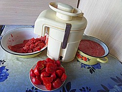 Помидоры в собственном соку пальчики оближешь на зиму - шаг 5 Помидоры в собственном соку пальчики оближешь на зиму - шаг 5