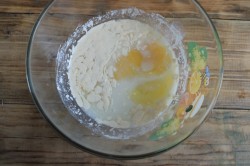 Пончики на молоке и дрожжах - шаг 4 Пончики на молоке и дрожжах - шаг 4