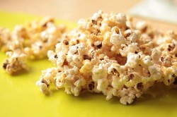 Попкорн со сливочным и растительным маслом в микроволновке