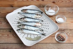 Посолить иваси в домашних условиях - шаг 1 Посолить иваси в домашних условиях - шаг 1