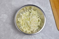 название картинки Посолить капусту в банку