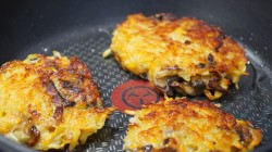 Постные картофельные драники с грибами