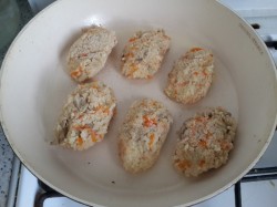 Постные котлеты из риса с грибами