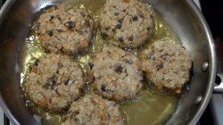 Постные котлеты с грибами бататом на овсяных хлопьях