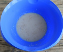 Постные оладьи на дрожжах - шаг 2