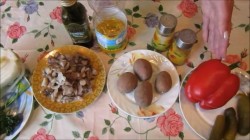 Постный салат с пекинской капустой и грибами