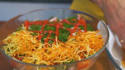 Мясной салат с жареной картошкой и луком - шаг 13 Мясной салат с жареной картошкой и луком - шаг 13