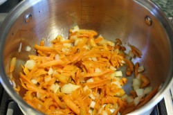 Суп из фасоли с ветчиной