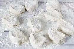 название картинки Простые лепешки на сковороде