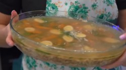 Прозрачный холодец из сборного мяса