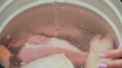 Прозрачный холодец из сборного мяса