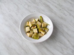 название картинки Пряная овсянка с грушей и орехами в духовке