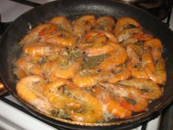 Пряные креветки с лимоном и чесноком за 5 минут