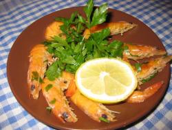 Пряные креветки с лимоном и чесноком за 5 минут