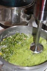 Пюре из зеленого горошка