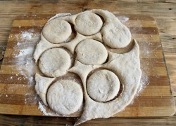 название картинки Пышки на кефире жареные на сковороде