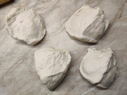 название картинки Пышное тесто для пиццы дрожжевое