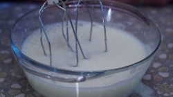 название картинки Оладьи из молодых кабачков с луком