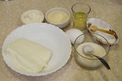 название картинки Пышные сырники с манкой на сковороде