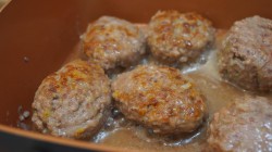 Пышные котлеты из фарша  свинины и говядины с белым хлебом