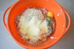 Пышные котлеты из фарша свинины