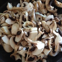 название картинки Рагу из фасоли с грибами