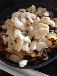 название картинки Рагу из фасоли с грибами