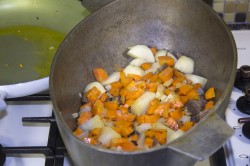 Рагу из говядины овощное с картофелем