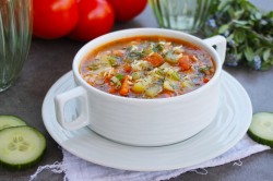 название картинки Рассольник из свежих огурцов с перловкой