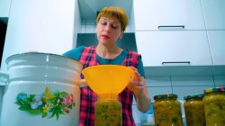 название картинки Рассольник на зиму с перловкой и свежими огурцами