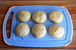 Расстегай с рыбой и рисом в духовке из дрожжевого теста