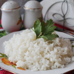 Рассыпчатый рис с растительным маслом в микроволновке