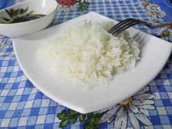 название картинки Рассыпчатый рис на гарнир в мультиварке