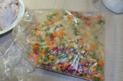 Рис в рукаве с курицей и овощами - шаг 16