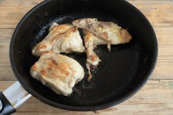 Рис с овощами и курицей в духовке