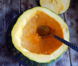 Рисовая каша в тыкве в мультиварке