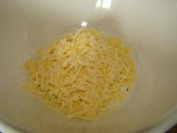 Хрустящие рисовые котлеты с зеленым луком - шаг 3