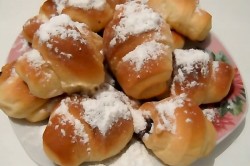 Рогалики на молоке и дрожжах