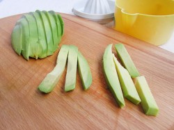 название картинки Роллы из блинов с начинкой