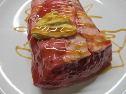 название картинки Новогодний ростбиф с мясным соусом и пюре из корня сельдерея