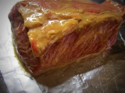 название картинки Новогодний ростбиф с мясным соусом и пюре из корня сельдерея