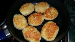 название картинки Рубленые котлеты из куриного филе с сыром