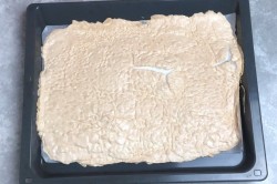 название картинки Рулет из безе со сливками