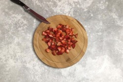 название картинки Рулет из безе со сливками