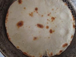 Рулет из домашнего лаваша с начинкой