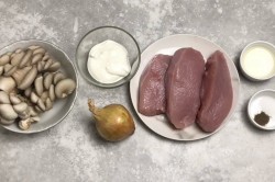 Рулет из индейки в духовке